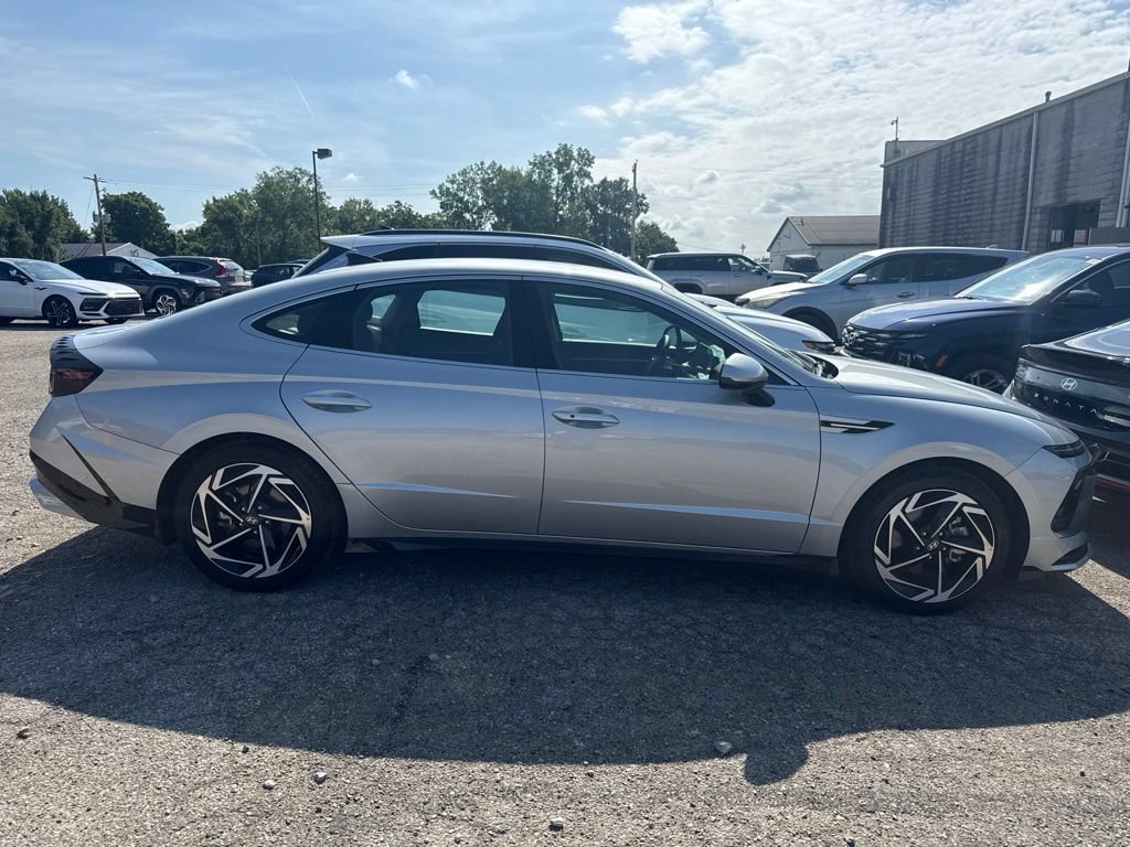 Certified 2026 Hyundai Sonata SEL AWD/4WD image 6