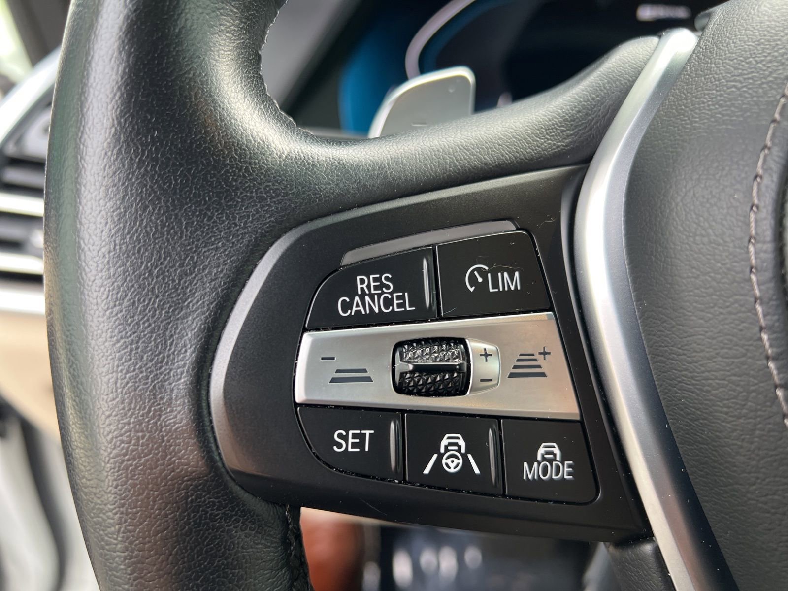 Used 2021 BMW X5 xDrive45e w/ Premium Package image 16