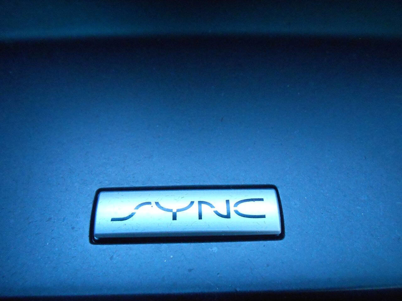 Used 2016 Ford Explorer Limited image 17