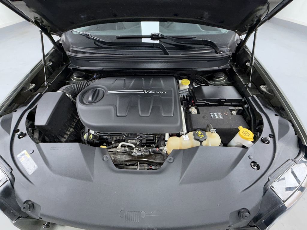 Used 2019 Jeep Cherokee Latitude Plus image 20