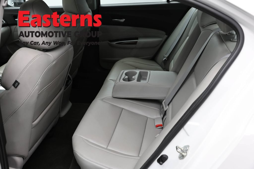 Used 2017 Acura TLX FWD image 21