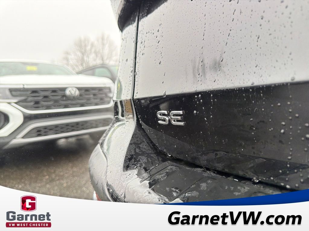 New 2026 Volkswagen Taos SE image 36