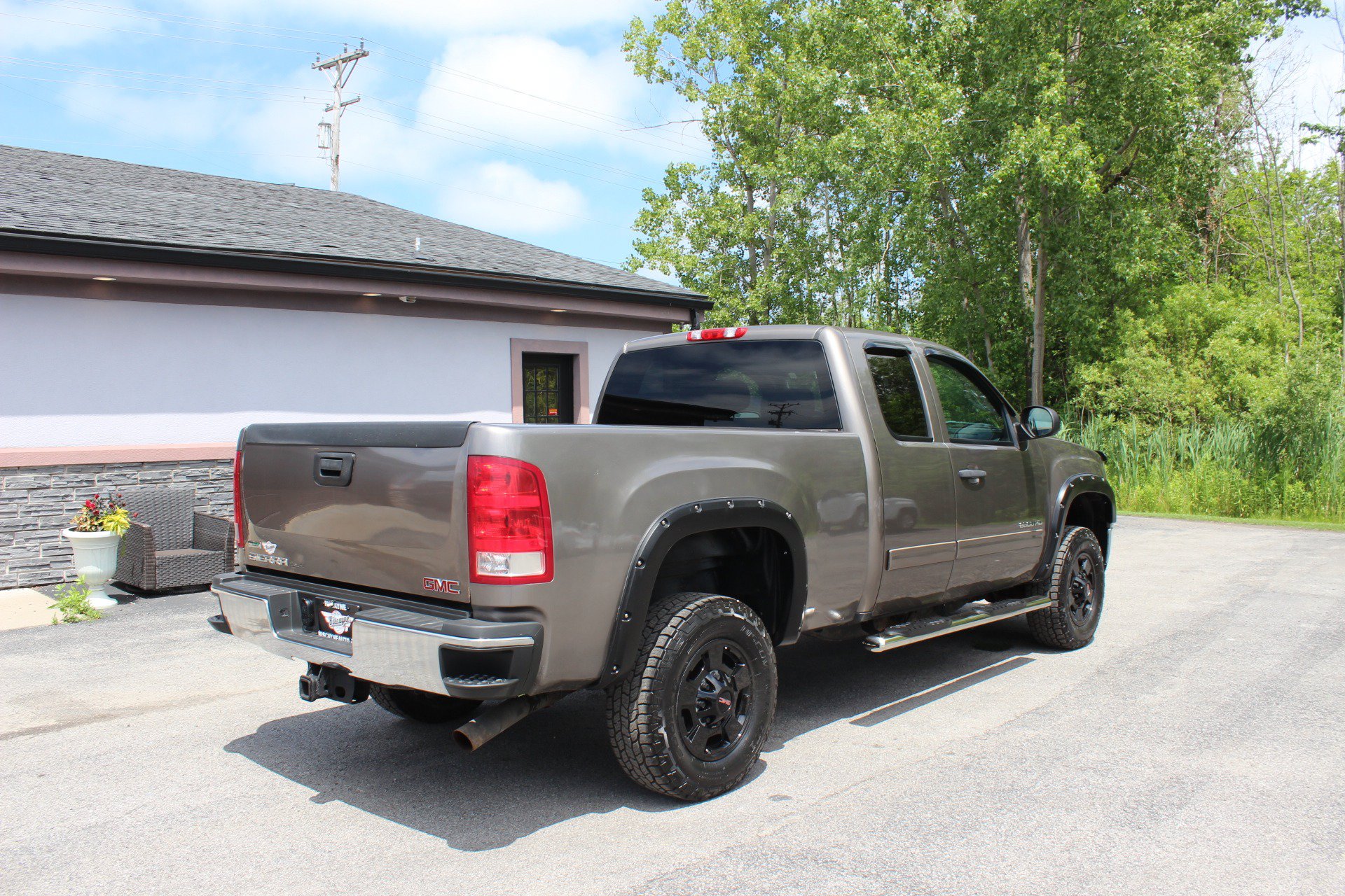 Used 2012 GMC Sierra 2500 SLE w/ Snow Plow Prep Package AWD/4WD image 4
