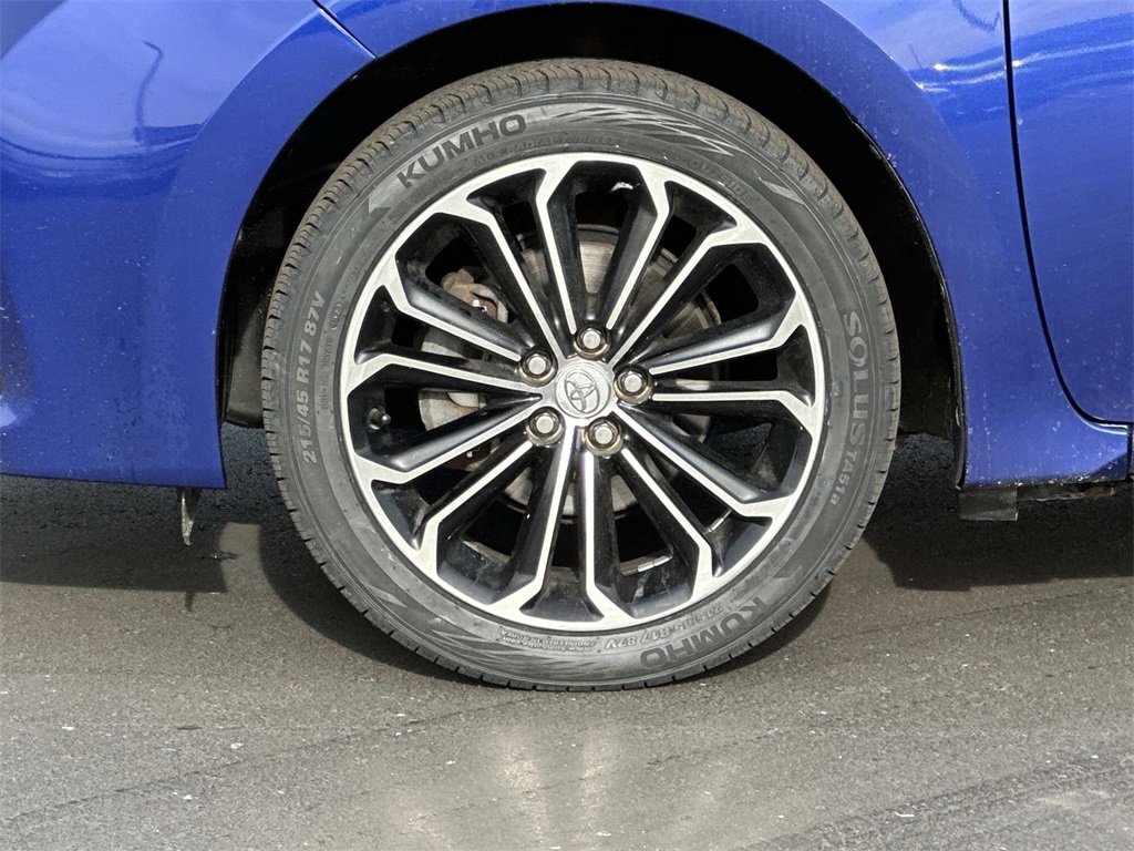 Used 2015 Toyota Corolla S image 9