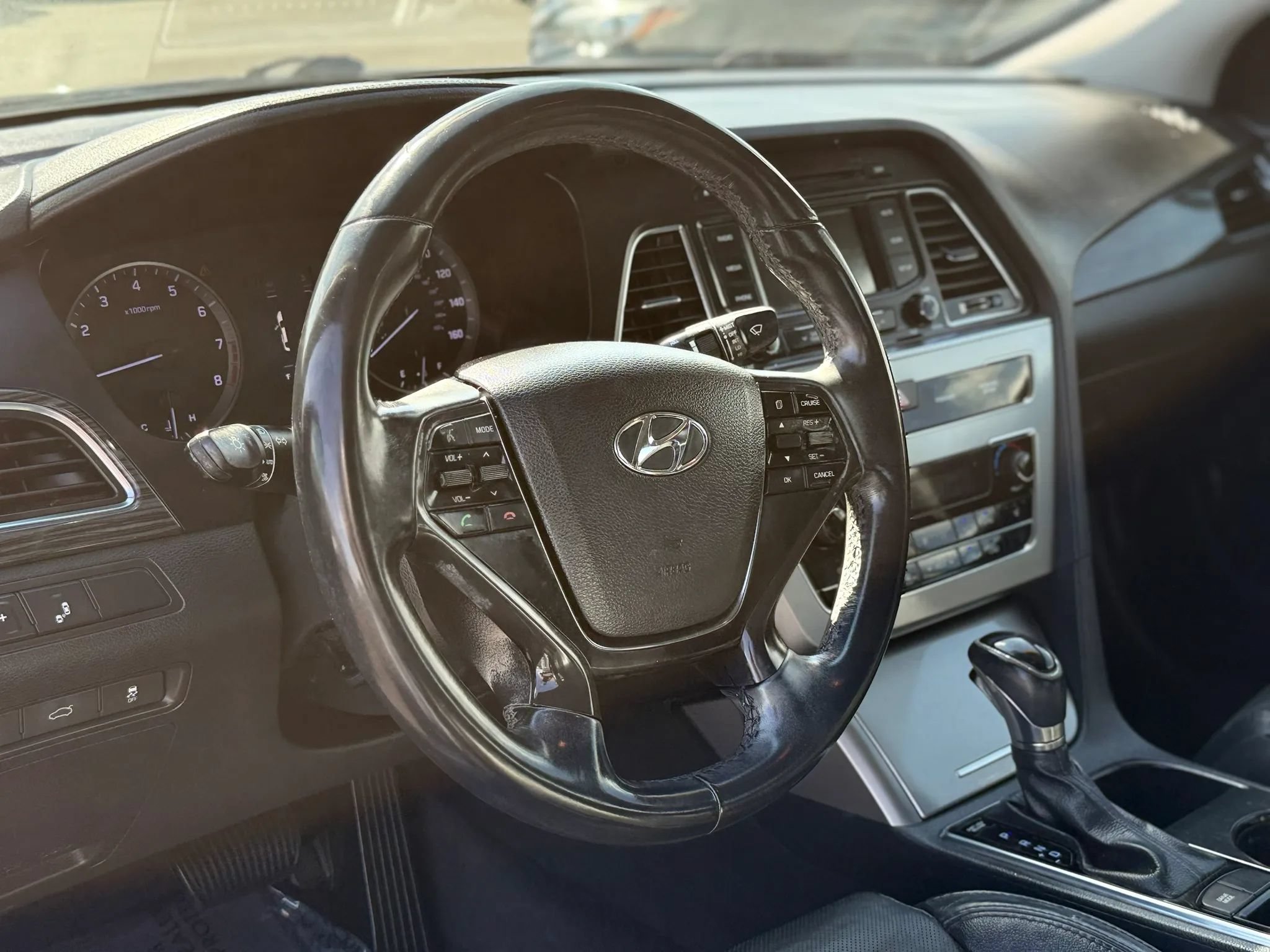 Used 2015 Hyundai Sonata Limited w/ Cargo Package FWD image 33