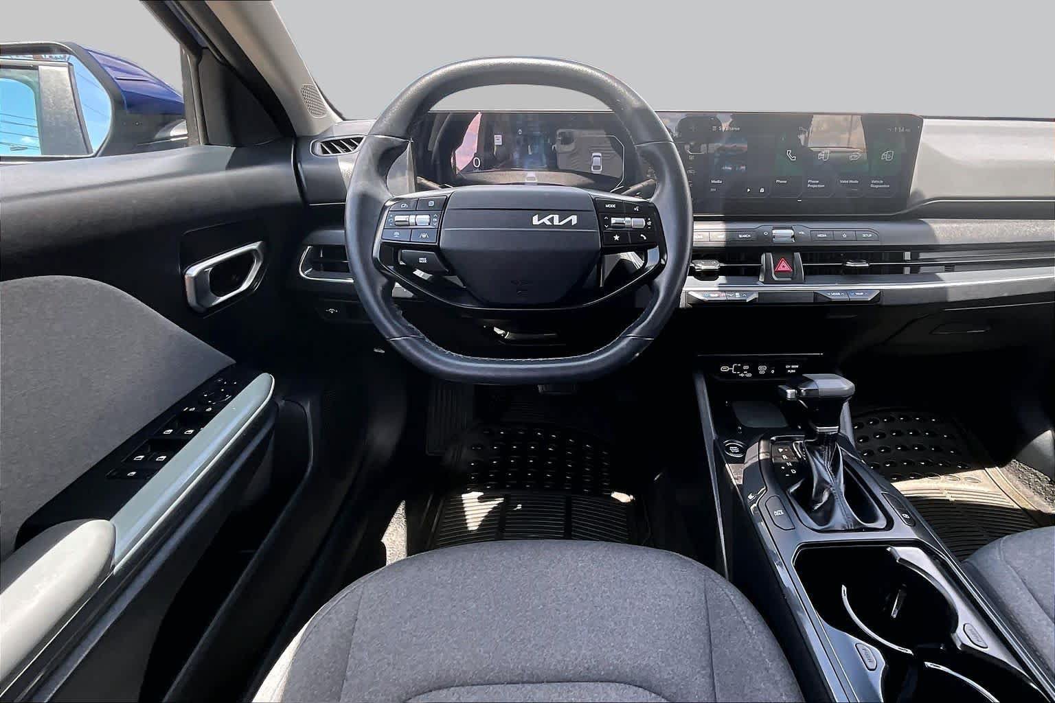 Used 2025 Kia K4 EX FWD image 6