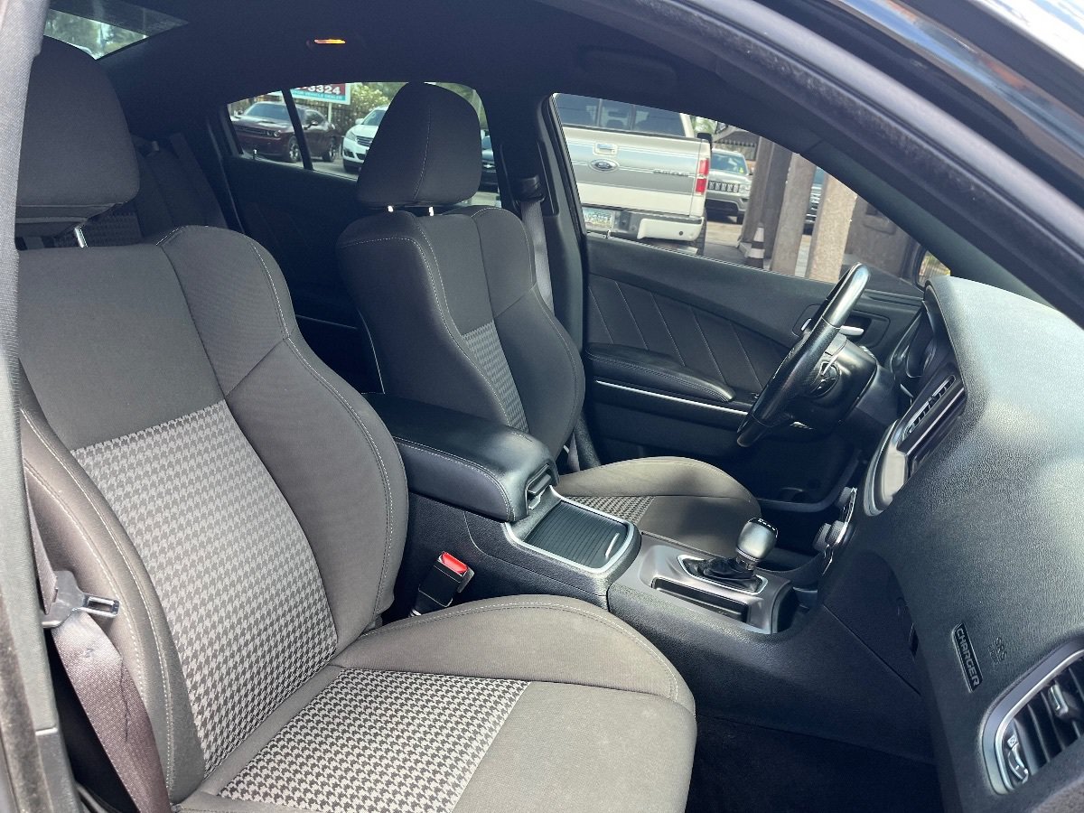 Used 2019 Dodge Charger GT w/ Performance Handling Group RWD image 35