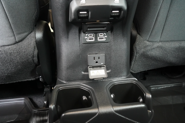 Used 2023 Jeep Wrangler Unlimited Rubicon AWD/4WD image 33