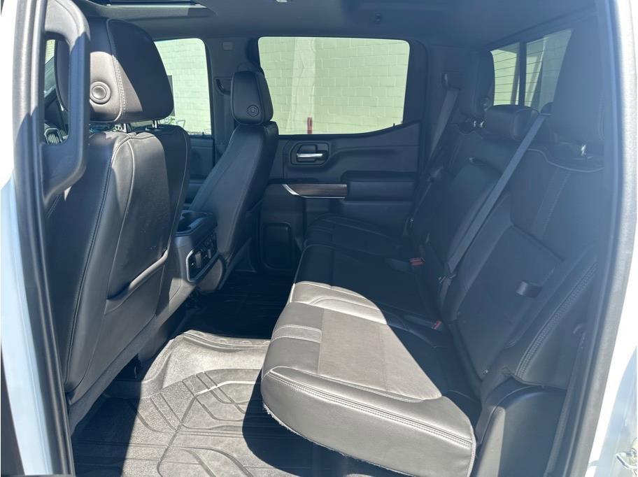 Used 2019 Chevrolet Silverado 1500 High Country w/ Technology Package AWD/4WD image 25