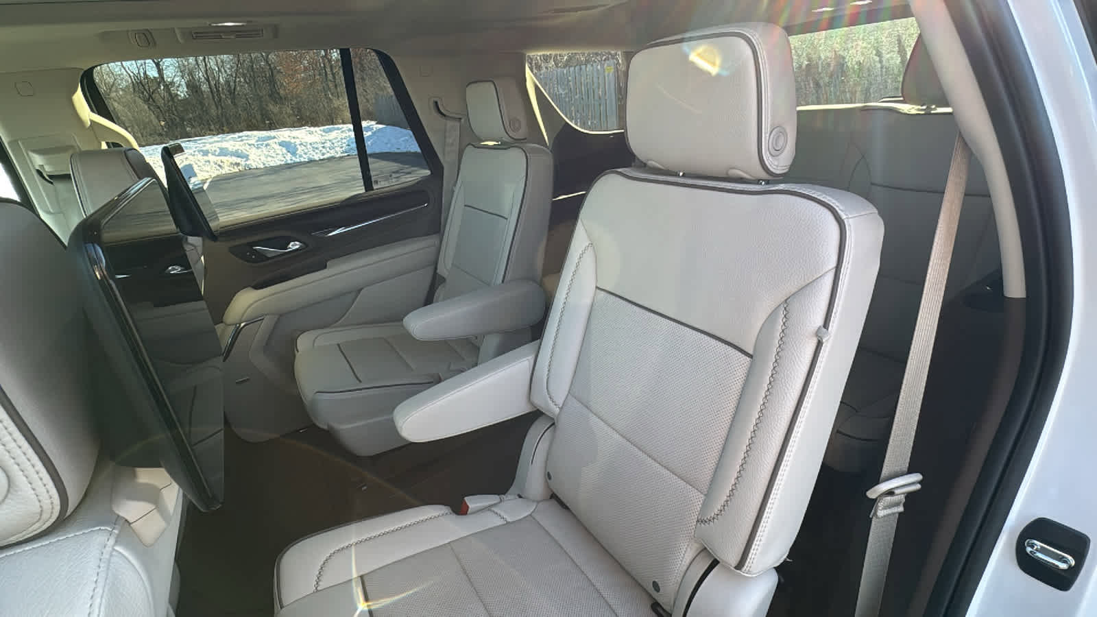 Certified 2023 GMC Yukon Denali w/ Denali Reserve Package image 26