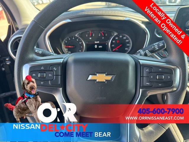 Used 2025 Chevrolet Blazer LT FWD image 17