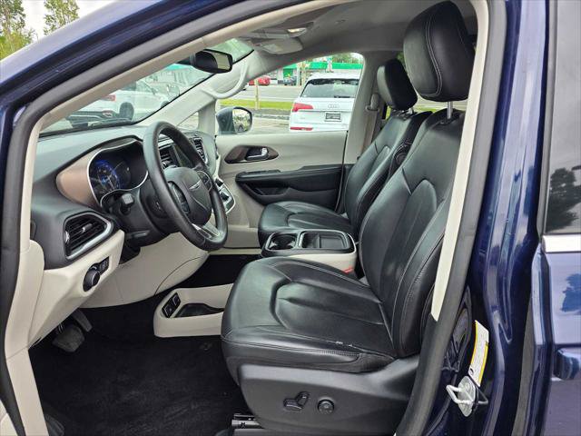 Used 2020 Chrysler Voyager Lxi FWD image 19