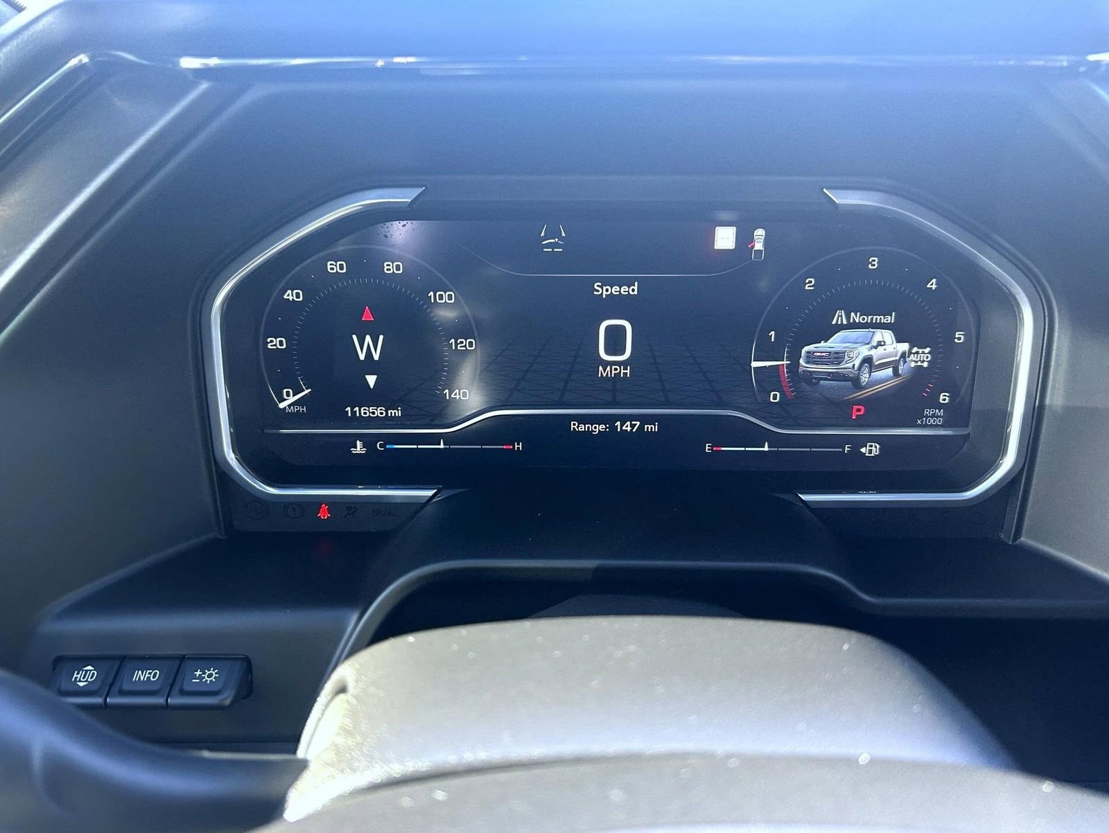 Used 2022 GMC Sierra 1500 AT4X image 14