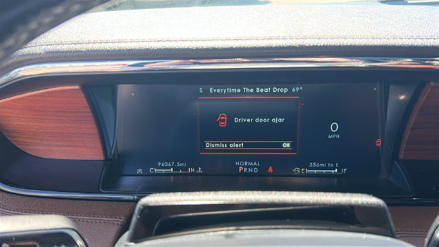 Used 2022 Lincoln Navigator L Reserve AWD/4WD image 22