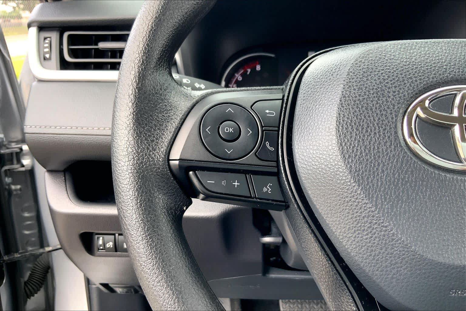 Certified 2025 Toyota RAV4 LE FWD image 23