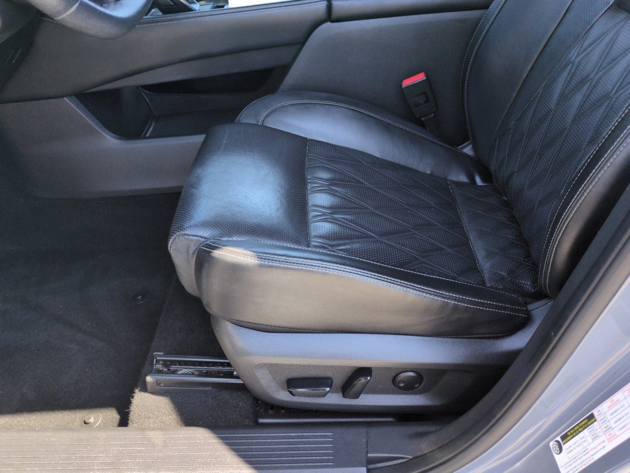 Used 2021 Nissan Rogue Platinum AWD/4WD image 13