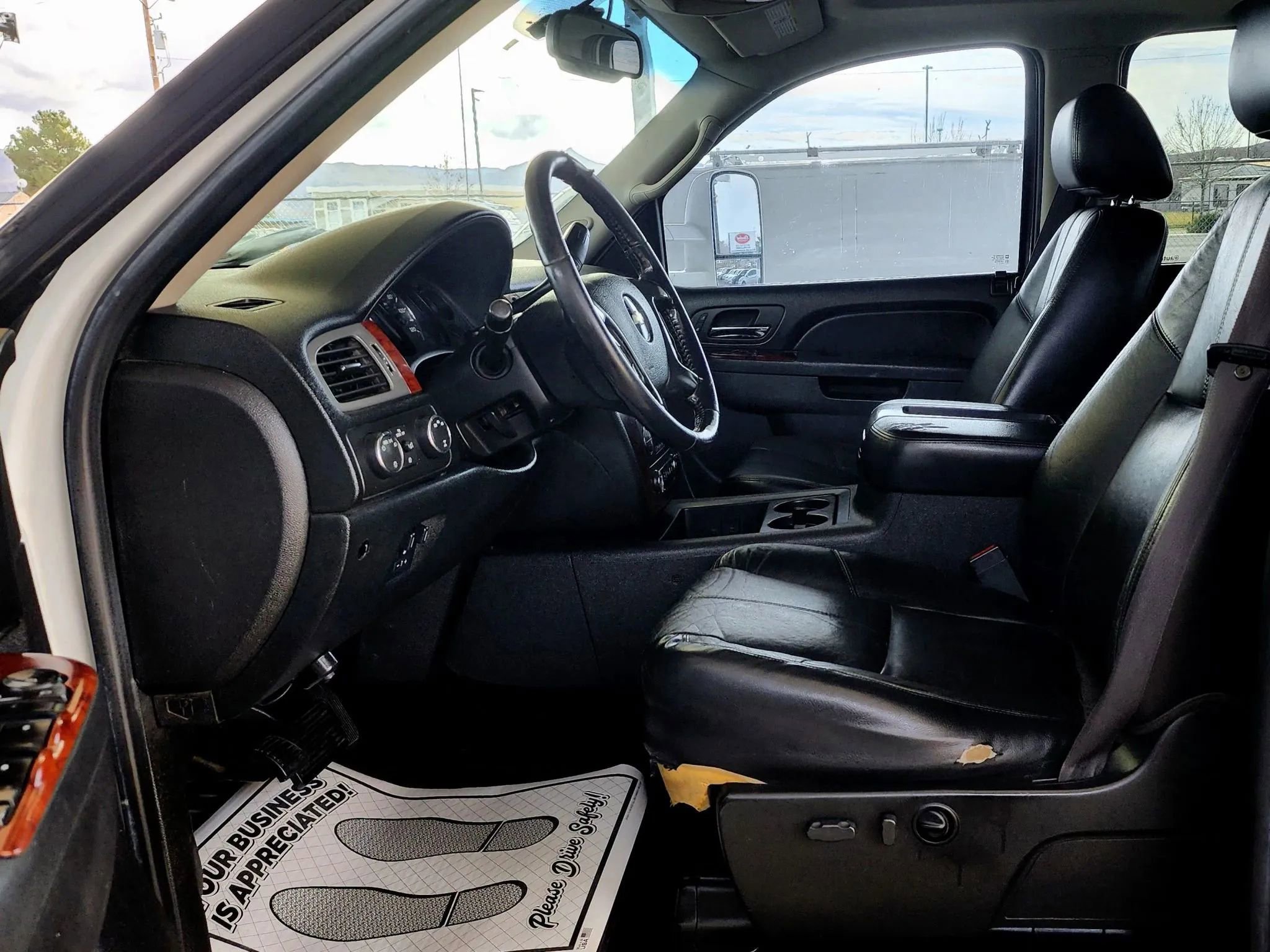Used 2010 Chevrolet Silverado 2500 LTZ AWD/4WD image 34