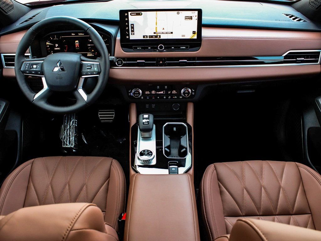 New 2025 Mitsubishi Outlander SEL image 38