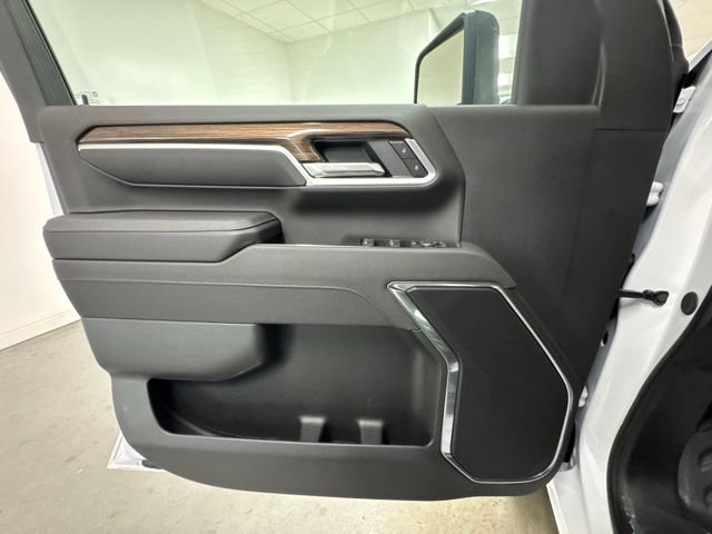 New 2026 Chevrolet Silverado 3500 LT w/ Convenience Package AWD/4WD image 12