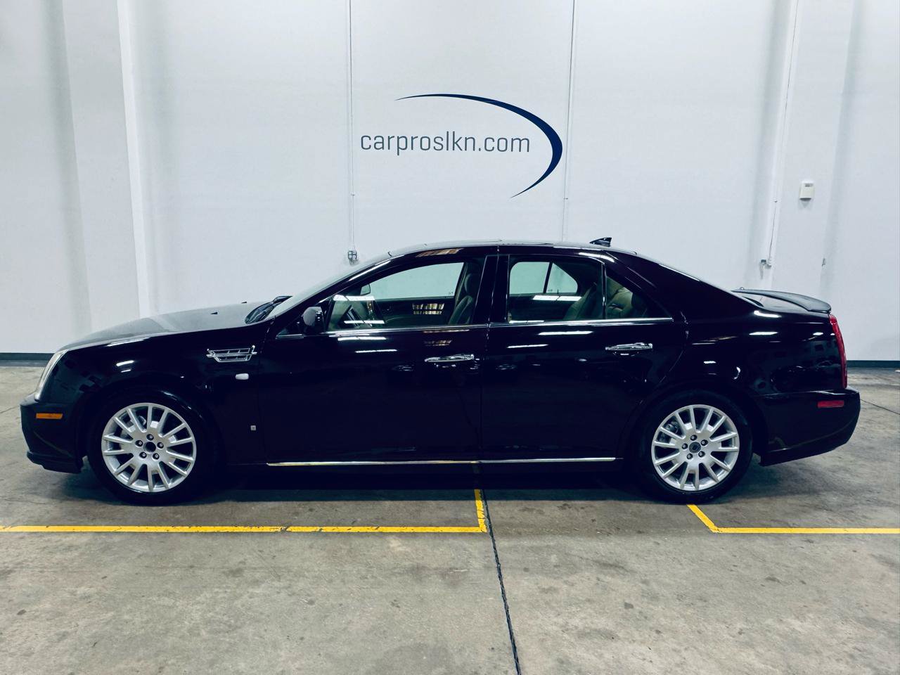 Used 2009 Cadillac STS V8 w/ Rwd Preferred Equipment Group image 4