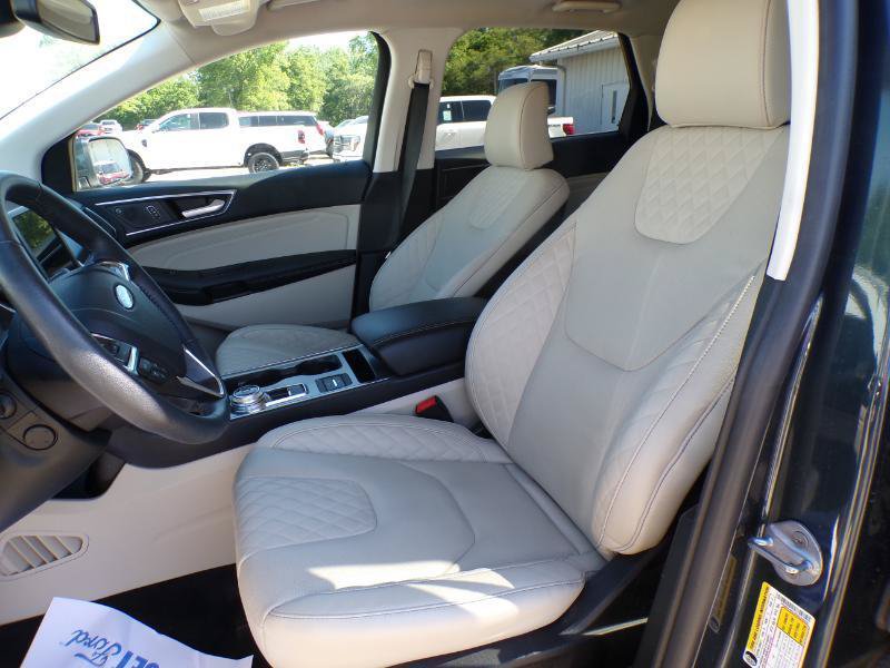 Used 2024 Ford Edge Titanium w/ Equipment Group 301A AWD/4WD image 5