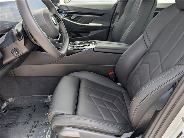 Used 2026 BMW 530i w/ Premium Package image 18