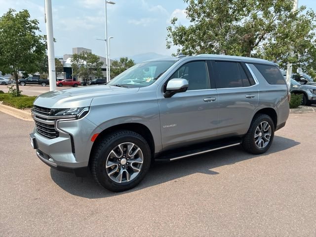 Used 2023 Chevrolet Tahoe LT w/ Luxury Package AWD/4WD image 3