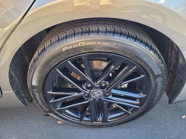 Used 2025 Toyota Camry SE w/ Convenience Package image 26