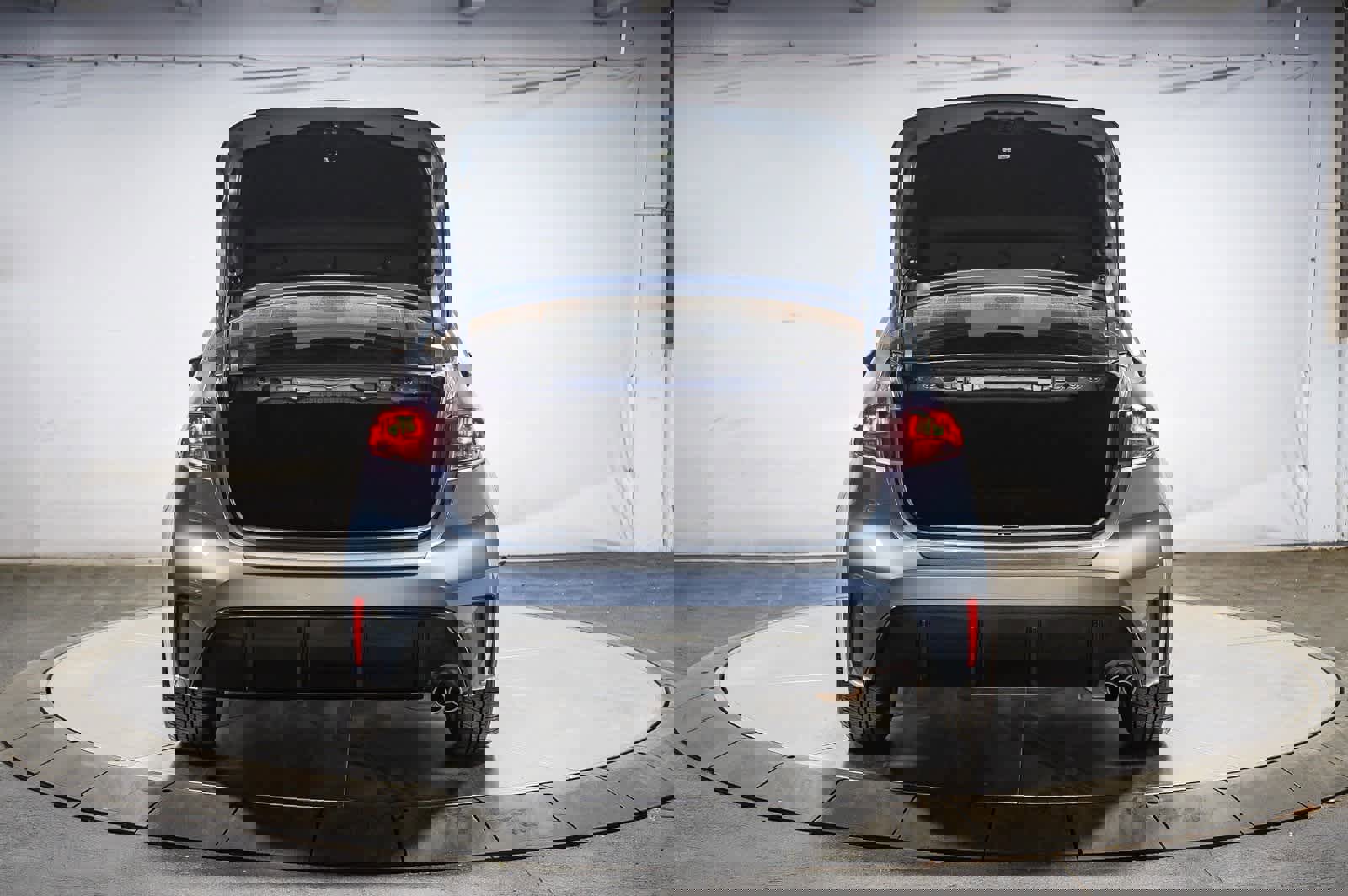 Used 2025 Toyota Corolla SE image 27