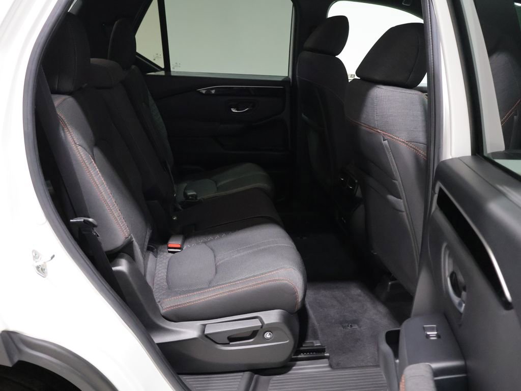 Used 2023 Honda Pilot Sport image 20