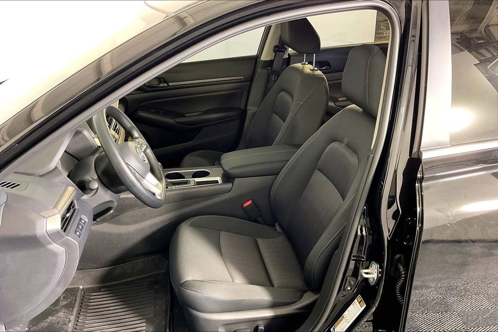 New 2026 Nissan Altima 2.5 SV w/ SV Special Edition Package FWD image 13