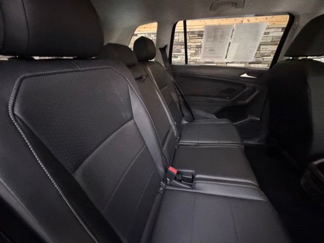 Used 2019 Volkswagen Tiguan SE AWD/4WD image 34
