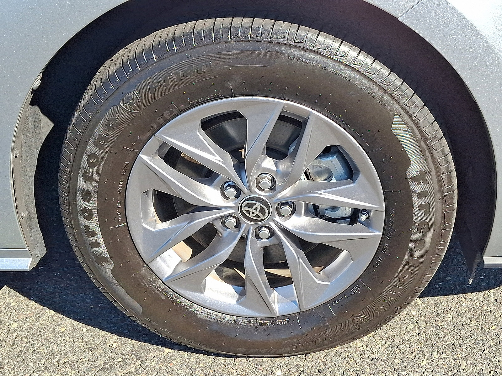 Certified 2024 Toyota Sienna XLE image 9