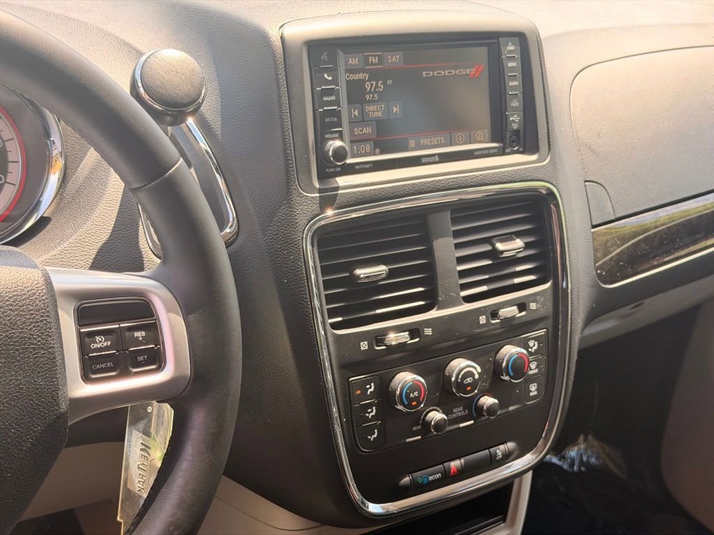Used 2017 Dodge Grand Caravan SE w/ Power Window Group FWD image 18