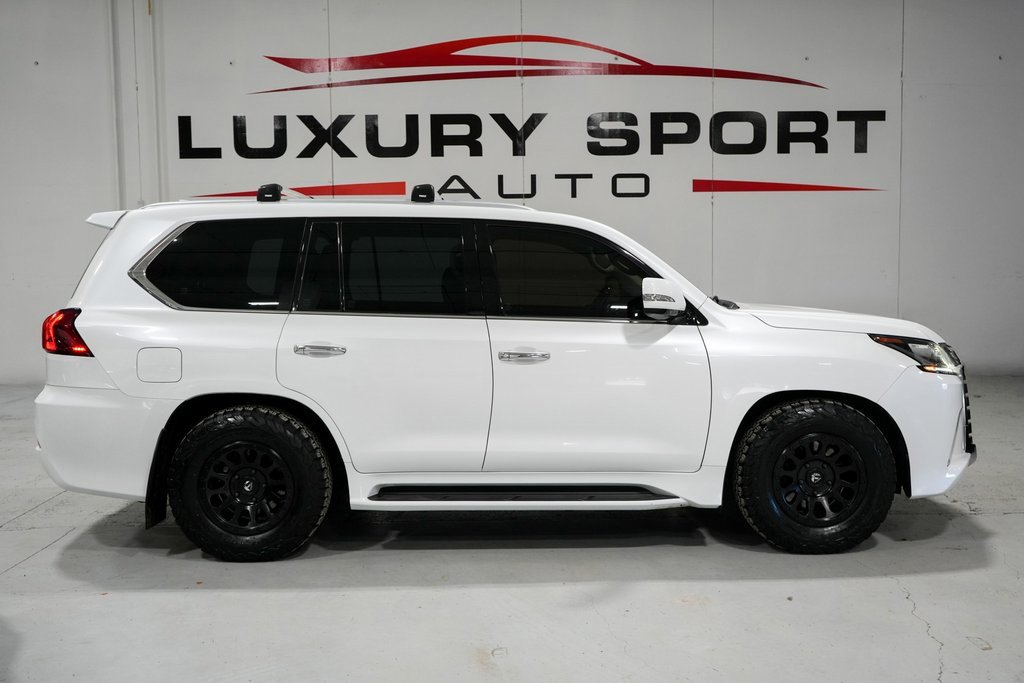Used 2017 Lexus LX 570 4WD image 7