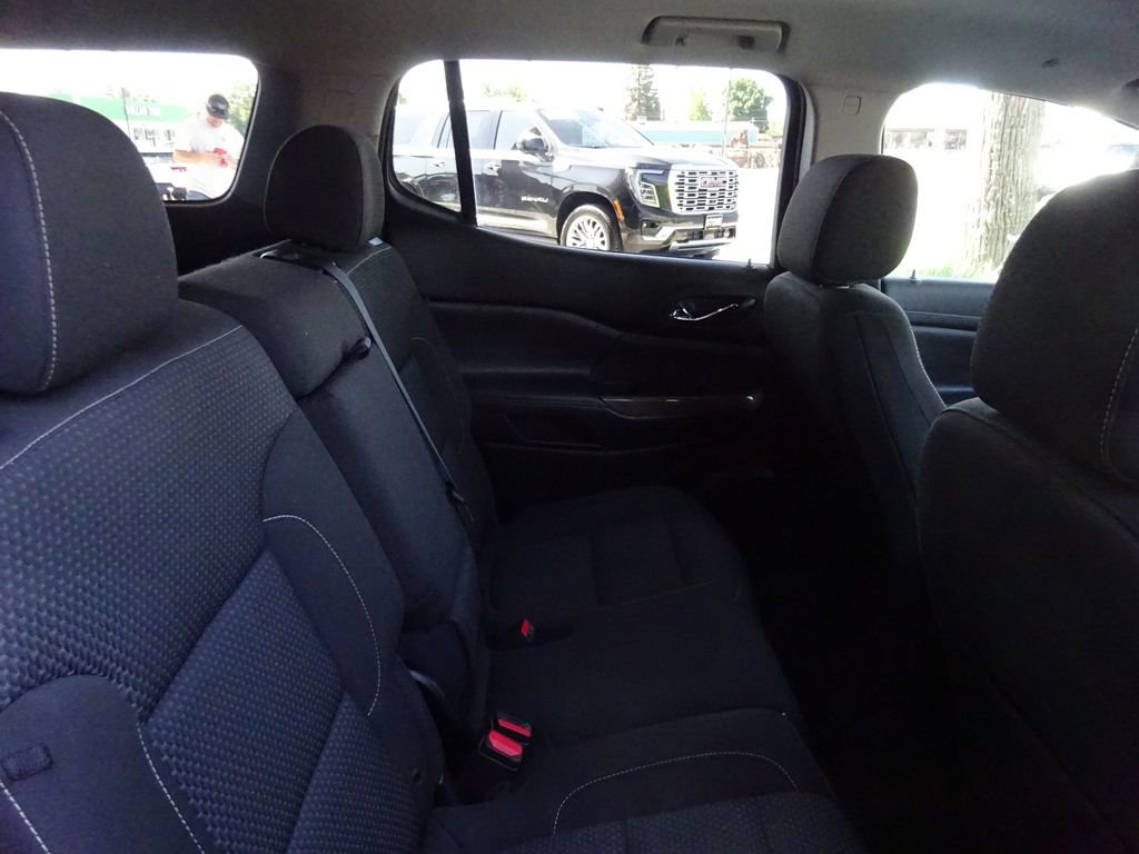 Certified 2023 GMC Acadia SLE w/ Driver Convenience Package FWD image 25