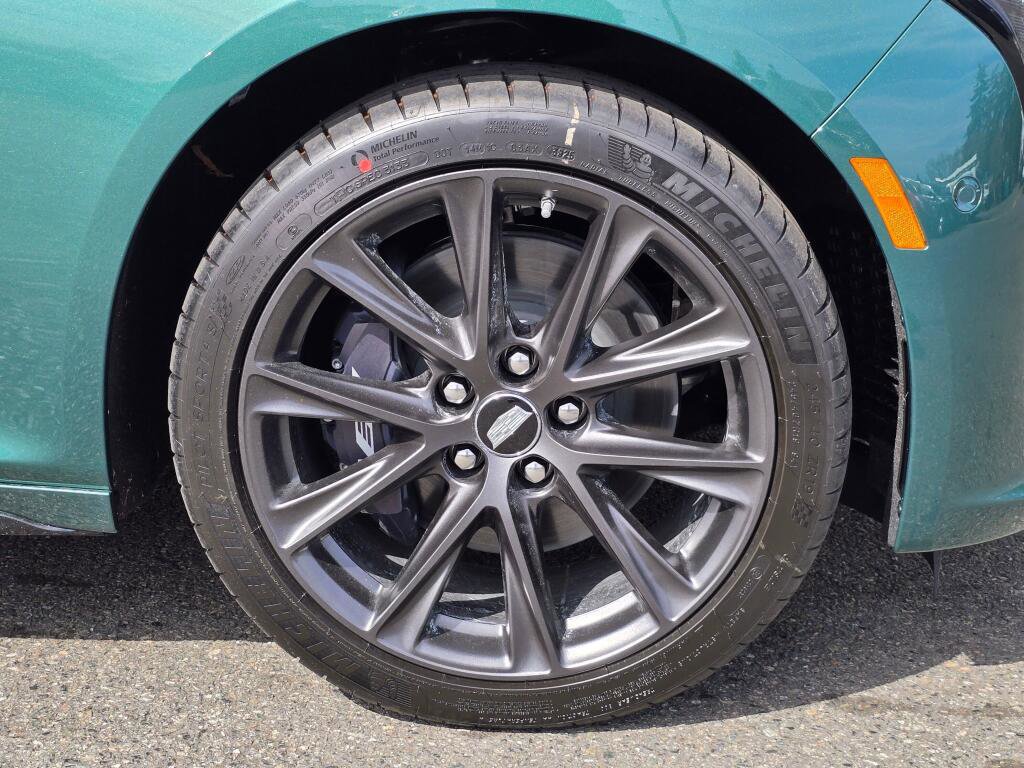 New 2026 Cadillac CT5 V w/ Platinum Package AWD/4WD image 16