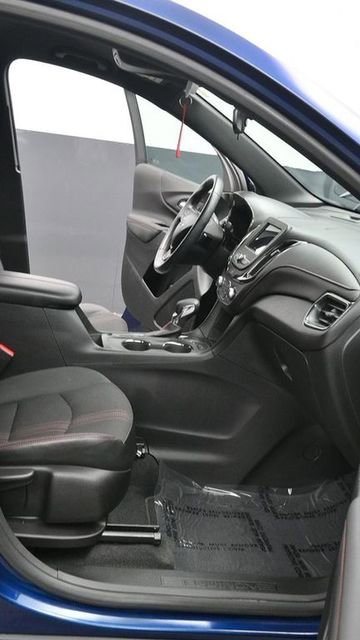 Used 2023 Chevrolet Equinox RS image 10