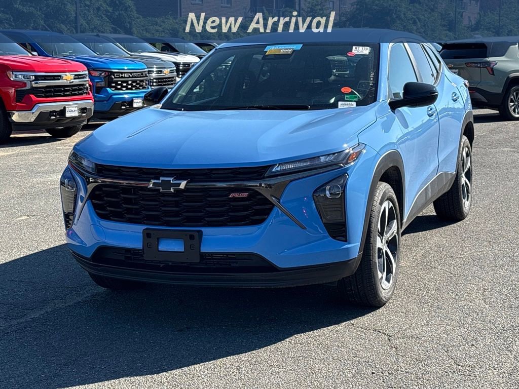 Certified 2024 Chevrolet Trax RS w/ Driver Confidence Package