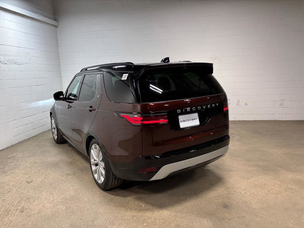 New 2026 Land Rover Discovery Limited Edition image 9