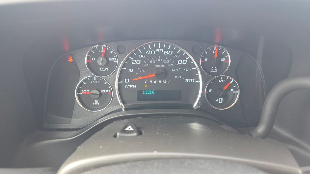 Used 2024 GMC Savana 2500 w/ Driver Convenience Package image 17