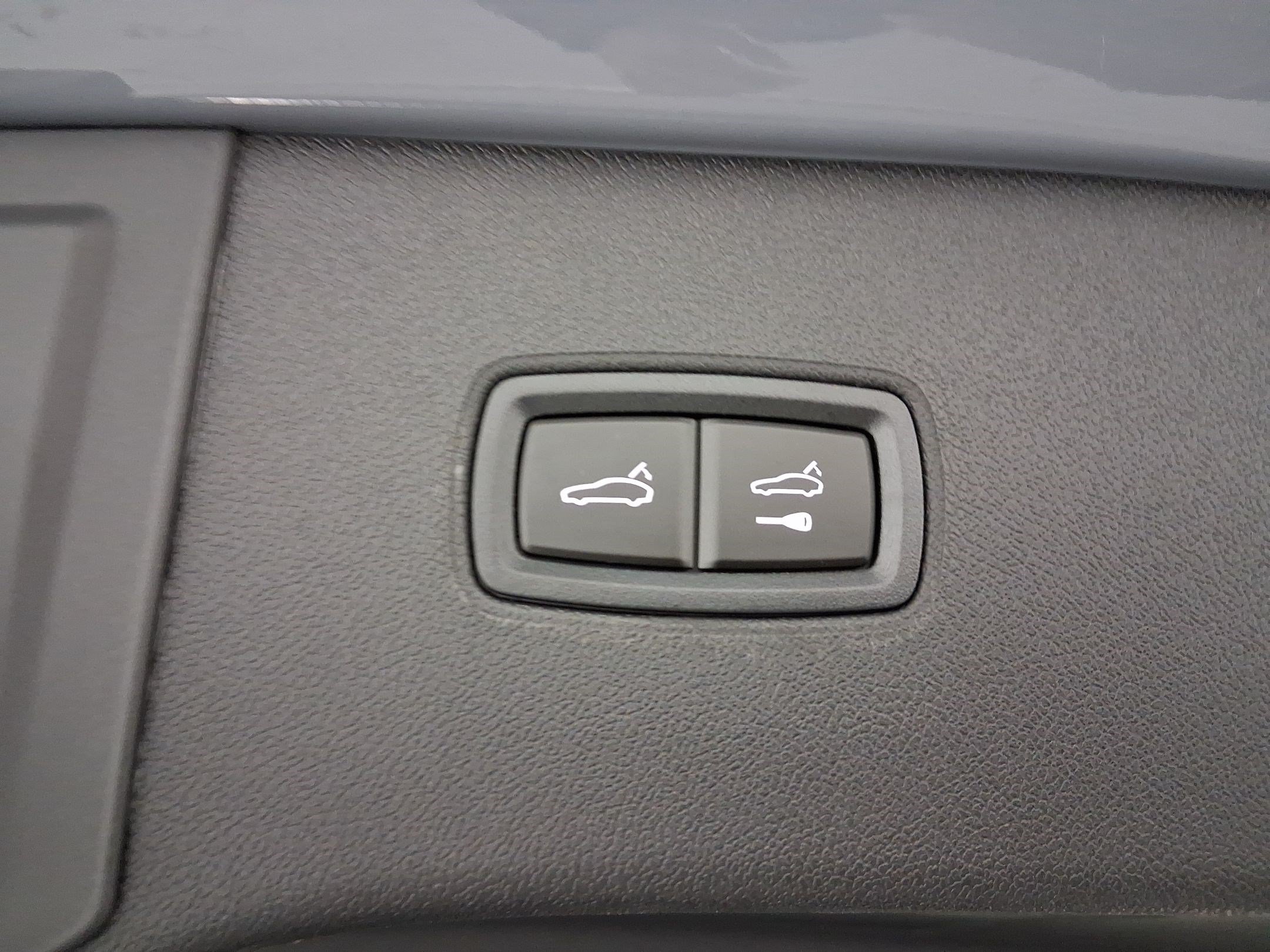 Used 2026 Porsche Cayenne S AWD/4WD image 32