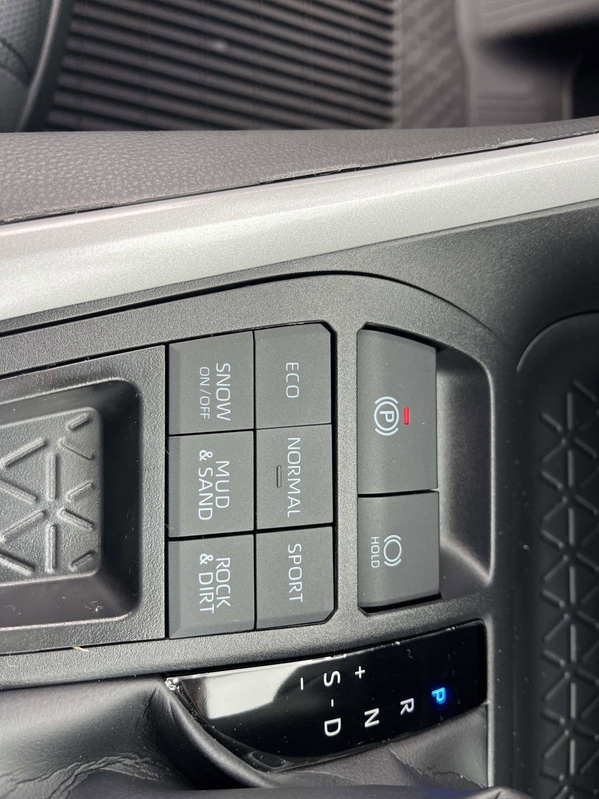 New 2025 Toyota RAV4 XLE w/ Convenience Package image 27