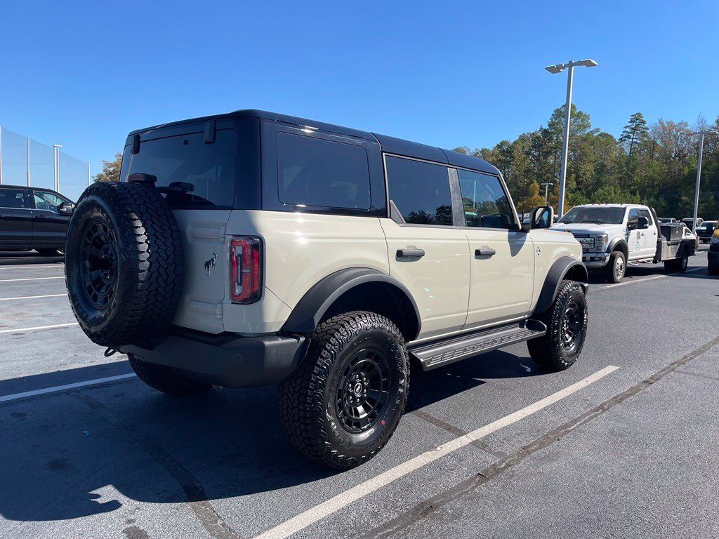 New 2026 Ford Bronco Outer Banks w/ Sasquatch Package AWD/4WD image 7