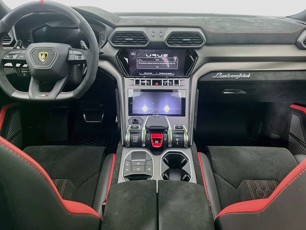 Used 2024 Lamborghini Urus Performante AWD/4WD image 13