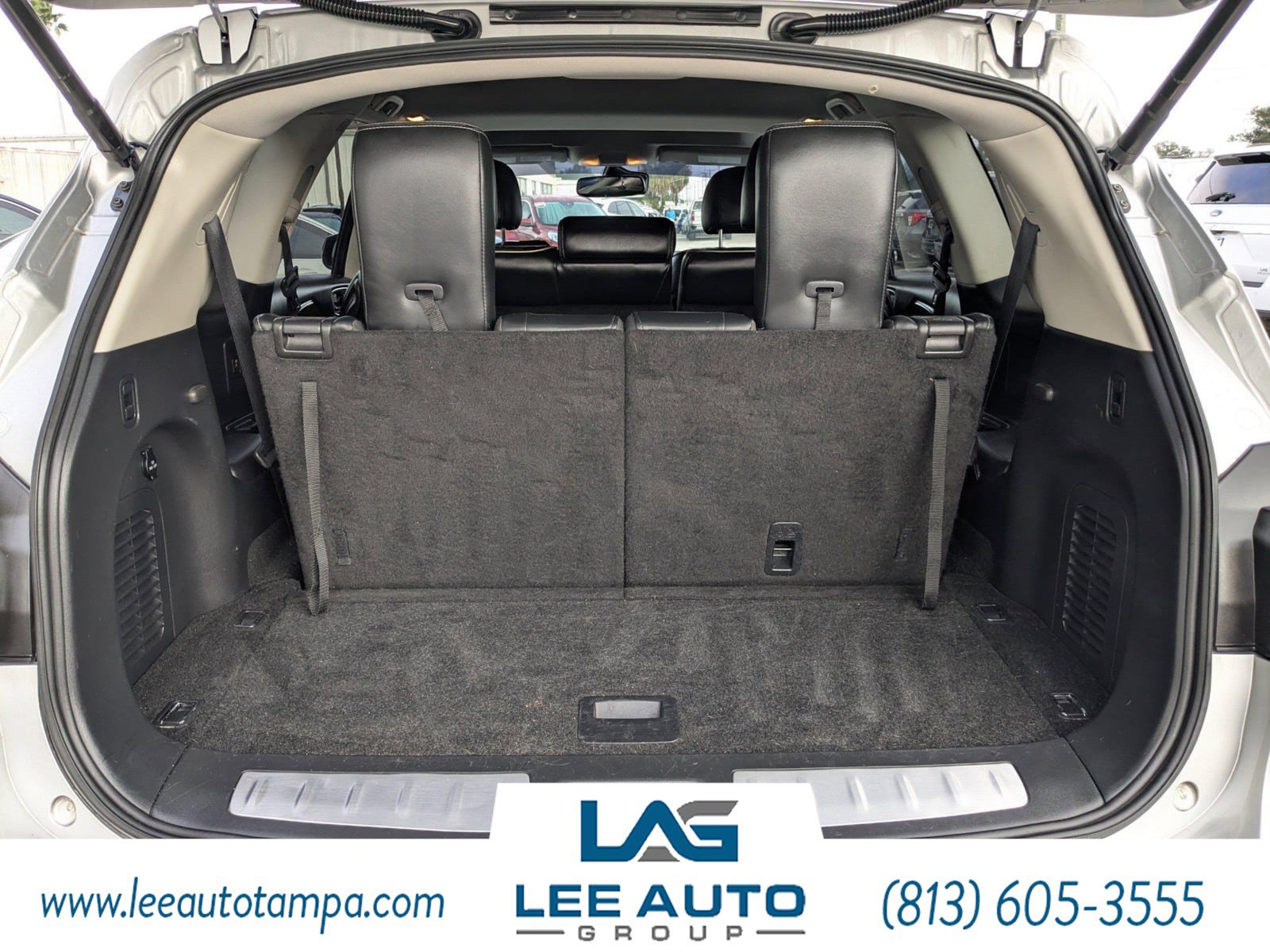 Used 2019 INFINITI QX60 Luxe w/ Essential Package image 12