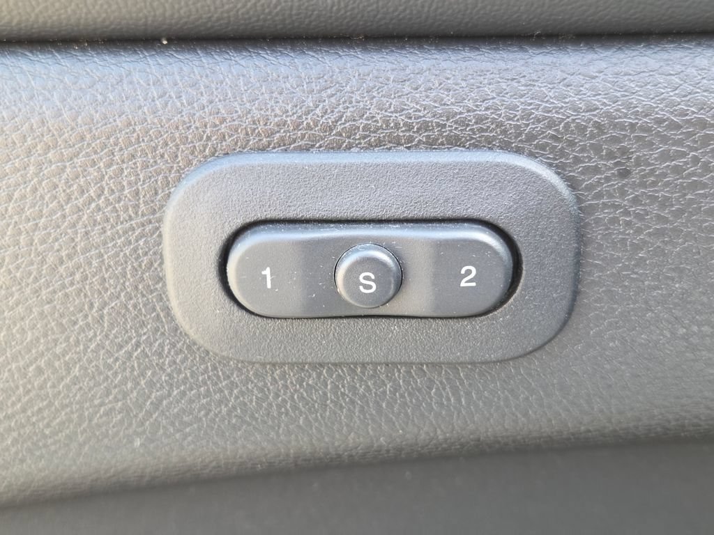 Used 2020 Jeep Grand Cherokee Limited AWD/4WD image 14