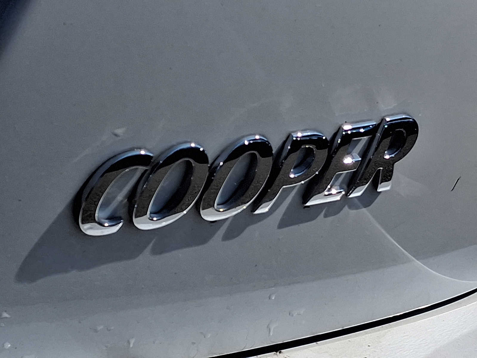 Used 2024 MINI Cooper 2-Door Hardtop FWD image 28