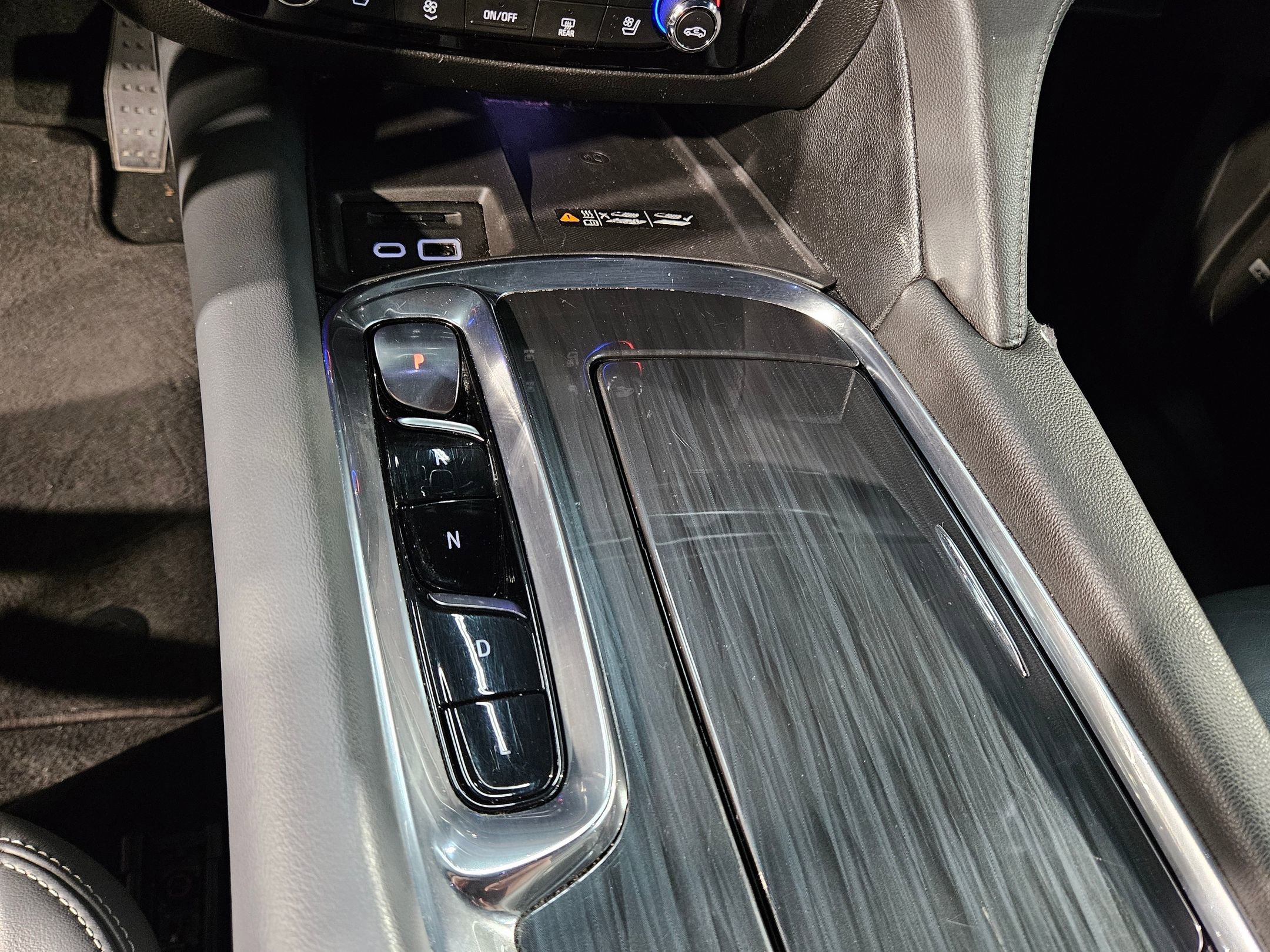Used 2024 Buick Enclave Premium FWD image 34