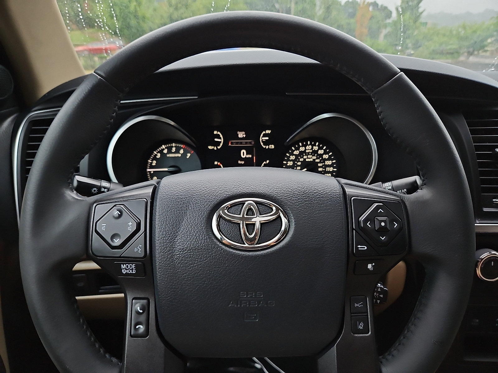 Used 2018 Toyota Sequoia Limited w/ Safety & Convenience Package AWD/4WD image 20